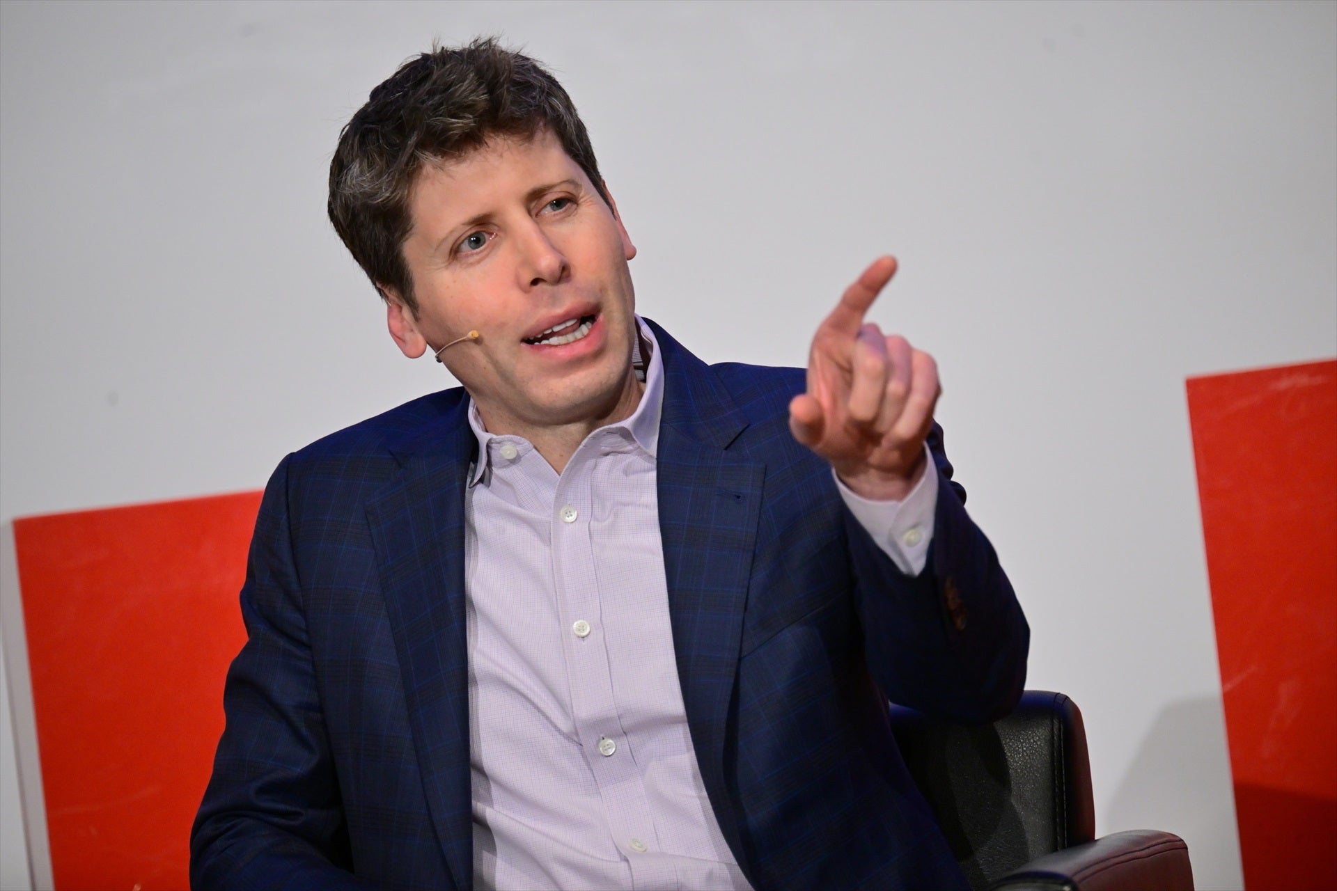 Sam Altman CEO De Open AI Baraja Ralentizar El Desarrollo De La IA Y Sam Altman CEO De Open AI Baraja Ralentizar El Desarrollo De La IA Y