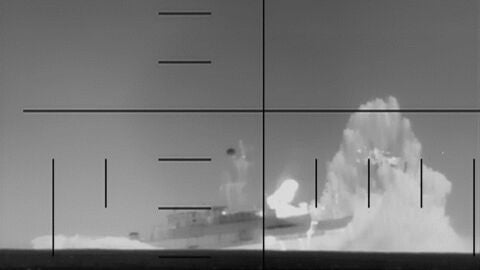 Hundimiento de un buque de guerra iran&iacute; por parte de un submarino estadounidense