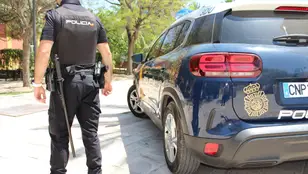 Agentes de la Policía Nacional en Valencia