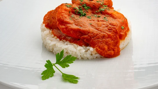 Langostinos a la americana con arroz: una receta sabrosa y ligera de Karlos Arguiñano Langostinos a la americana con arroz: una receta sabrosa y ligera de Karlos Arguiñano