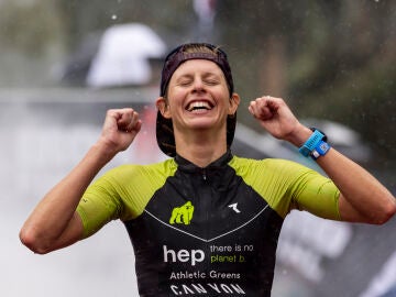 La triatleta danesa Imogen Simmonds 