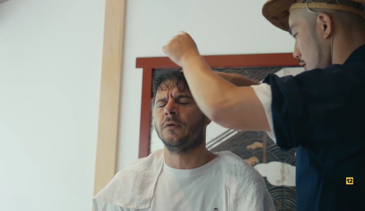 ¿Sobrevivirá Joaquín al masaje capital?: "¡Qué fuertes tienes los dedos!"