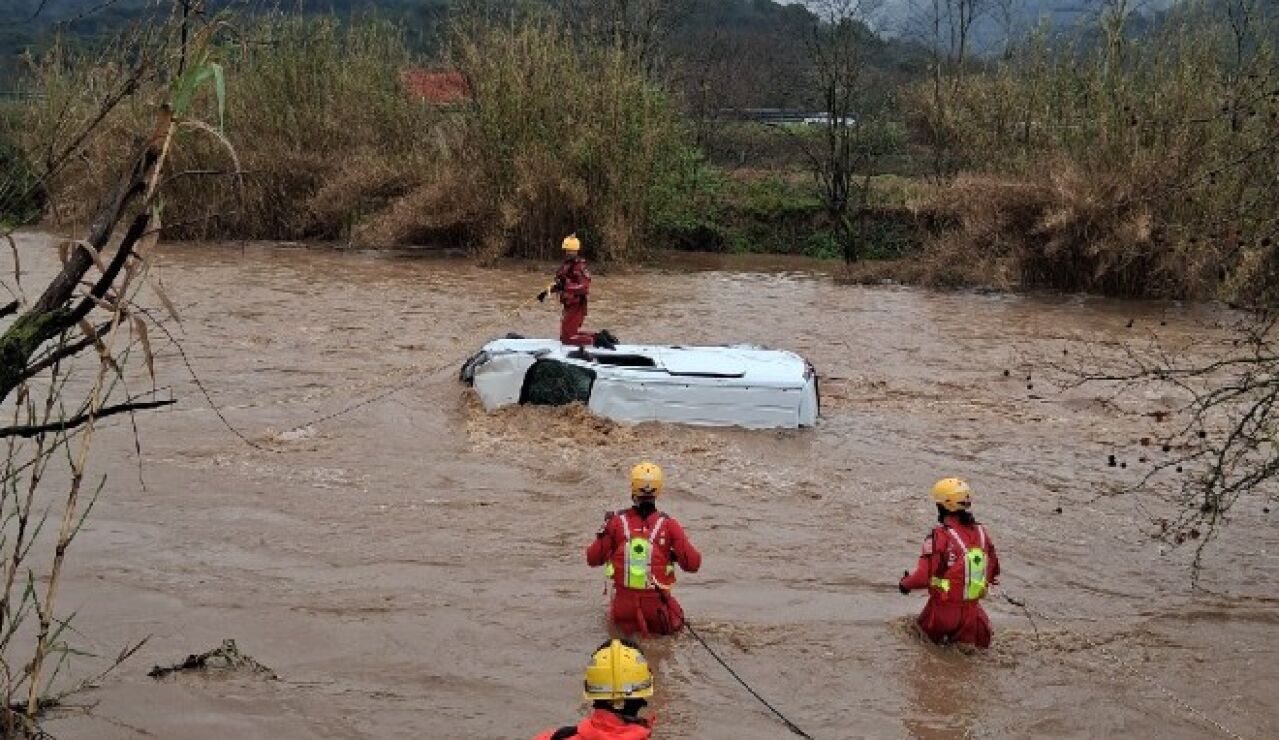 Labores de b&uacute;squeda del desaparecido en Linars del Vall&egrave;s