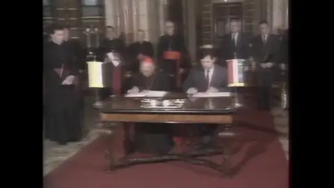 La URSS y el Vaticano reanudan relaciones diplomaticas tras 73 años La URSS y el Vaticano reanudan relaciones diplomaticas tras 73 años