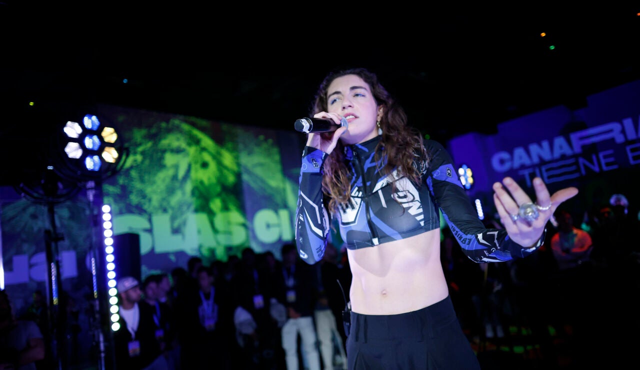La cantante Sara Socas participa hoy, 06 de marzo de 2026, en la presentaci&oacute;n del festival Canarias Tiene el Flow