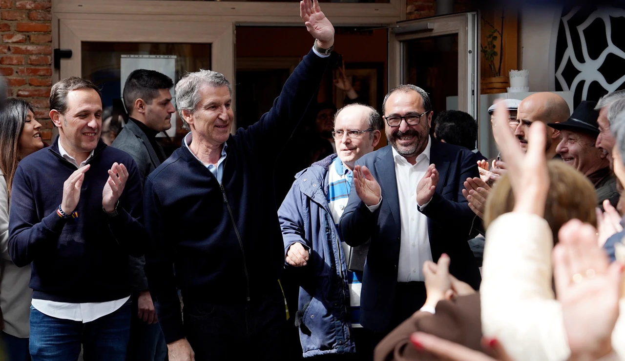 El presidente del Partido Popular, Alberto Núñez Feijóo, interviene este mediodía en un mitin en Tordesillas