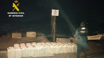 Imagen de archivo Guardia Civil de Almería en su lucha contra el "petaqueo". Imagen de archivo Guardia Civil de Almería en su lucha contra el "petaqueo".