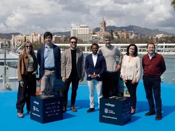 Imagen del equipo de 'Viaje al país de los blancos'. Imagen del equipo de 'Viaje al país de los blancos'.