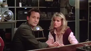 Jennifer Runyon Corman y Bill Murray en Los cazafantasmas Jennifer Runyon Corman y Bill Murray en Los cazafantasmas