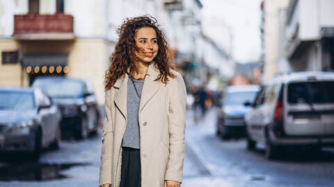Mujer vistiendo un blazer