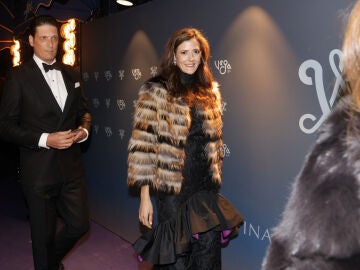 Luis Medina y Clara Caruana ante las c&aacute;maras