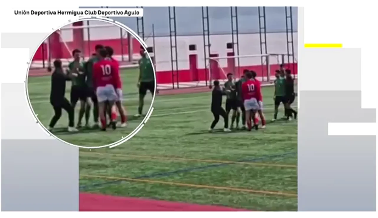 Vídeo: Brutal agresión de un aficionado a un jugador en un partido de fútbol en Tenerife