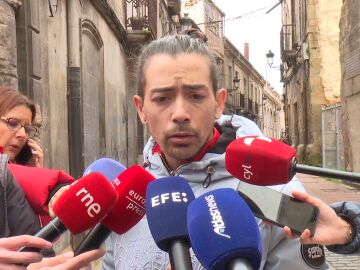 Pablo, uno de los residentes del edifico incendiado en Miranda de Ebro