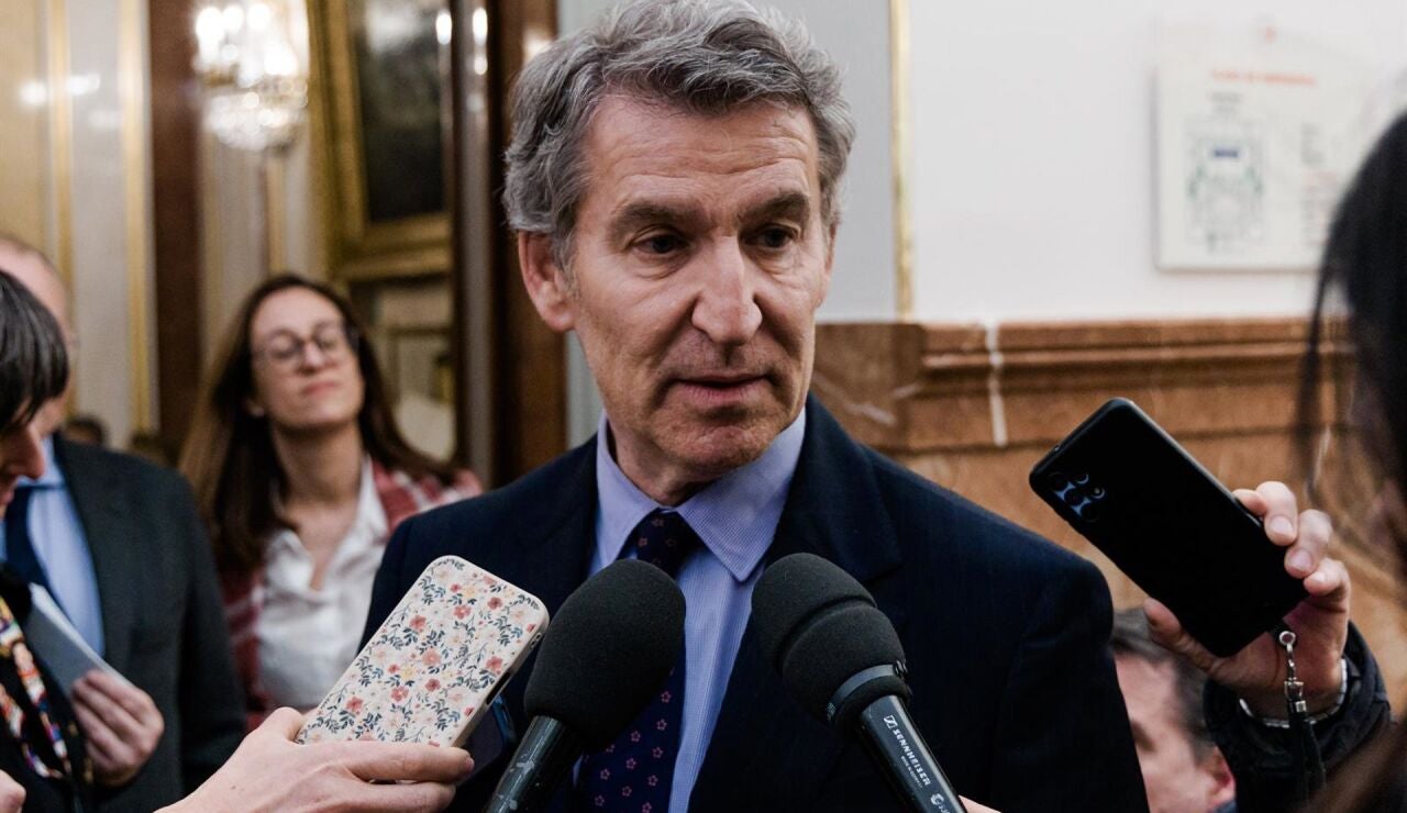 Feij&oacute;o en los pasillos del Congreso de los Diputados