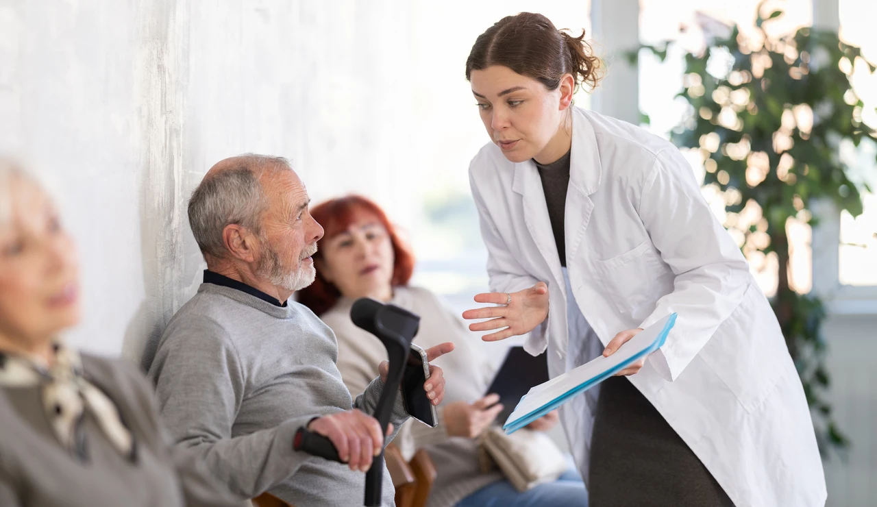 Edadismo institucional