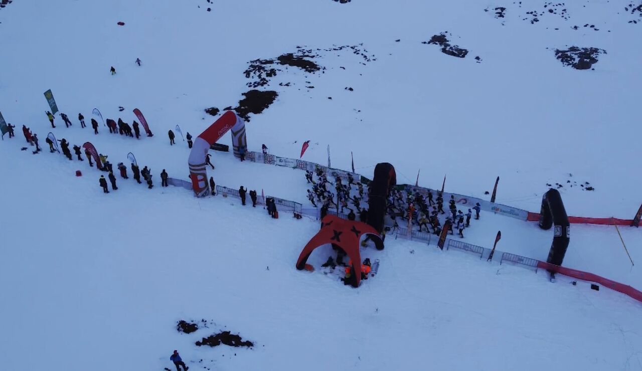 Salida del campeonato de Espa&ntilde;a de raquetas de nieve