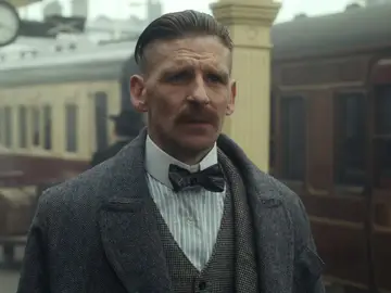 Paul Anderson como Arthur Shelby en Peaky Blinders Paul Anderson como Arthur Shelby en Peaky Blinders