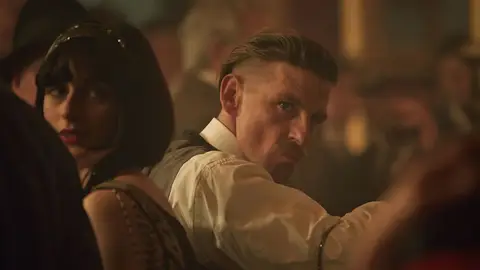 Paul Anderson como Arthur Shelby en Peaky Blinders Paul Anderson como Arthur Shelby en Peaky Blinders