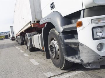 Los transportistas de Baleares, preocupados por el aumento del precio del combustible derivado de la guerra en Ir&aacute;n