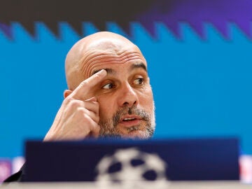 Guardiola en rueda de prensa en Madrid
