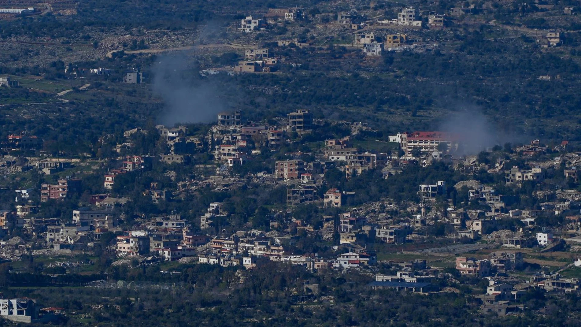 Suben a 15 los muertos por ataques israelíes contra el sur de Líbano Suben a 15 los muertos por ataques israelíes contra el sur de Líbano