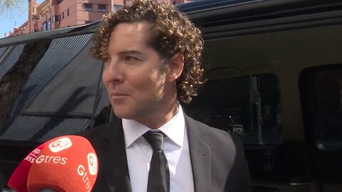 David Bisbal hablando con la prensa en Madrid