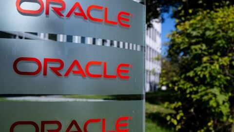 (Foto de ARCHIVO)FILED - 25 September 2023, Bavaria, Munich: The logo of the software and hardware manufacturer Oracle can be seen at the German headquarters. Photo: Sven Hoppe/dpa25/09/2023 ONLY FOR USE IN SPAIN