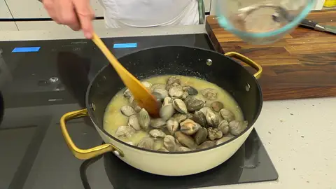 Introduce las almejas Introduce las almejas