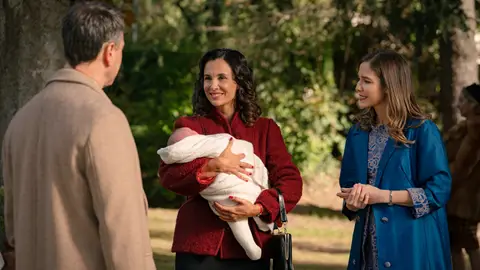 Capítulo 518 de Sueños de Libertad; 12 de marzo: Beatriz se ofrece para trabajar en la casa cuna Capítulo 518 de Sueños de Libertad; 12 de marzo: Beatriz se ofrece para trabajar en la casa cuna