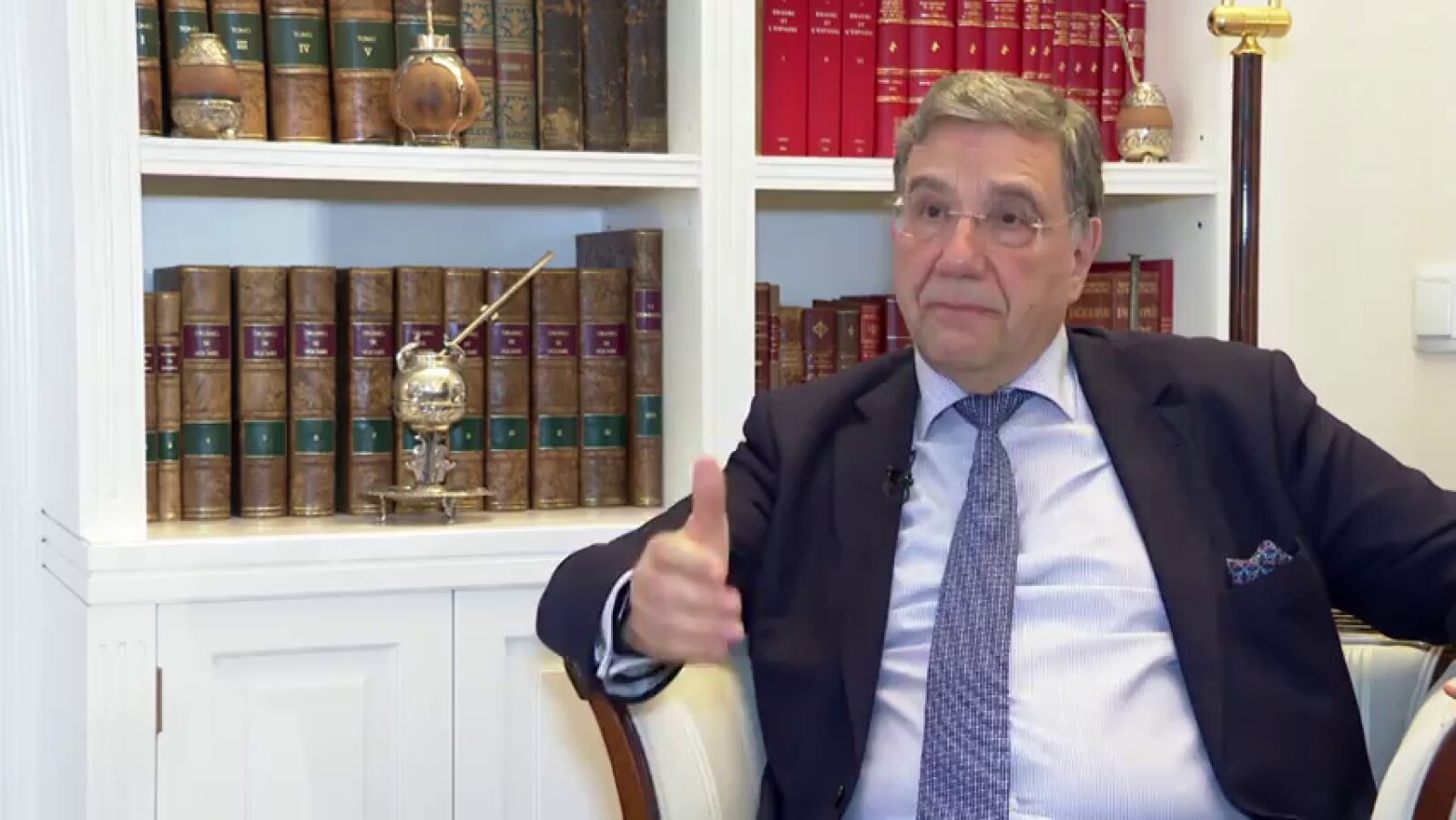 Ángel Losada, exembajador de Irán: 