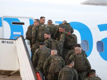 Partida de militares pertenecientes al contingente SVK-V hacia Eslovaquia.