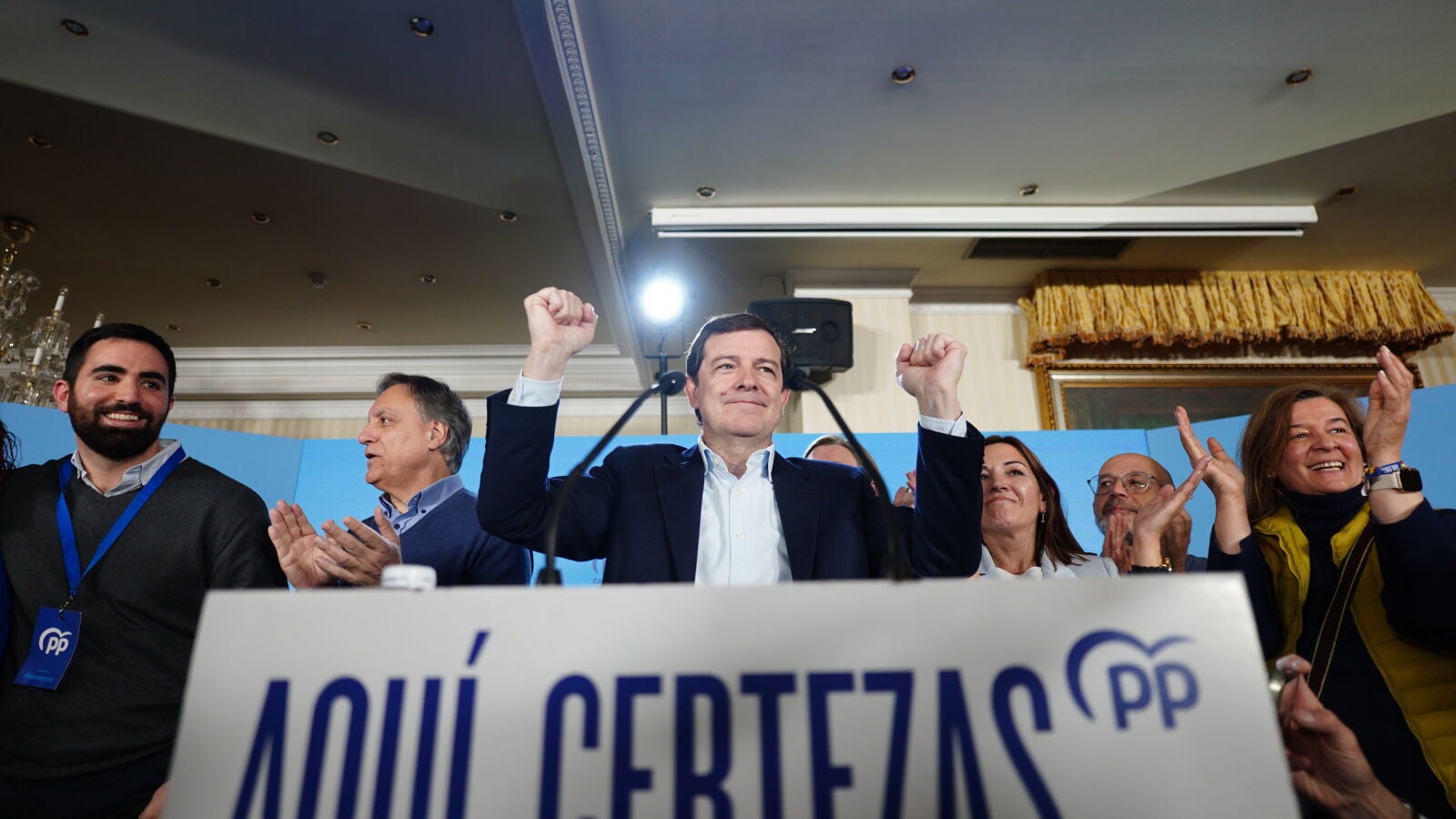 Mañueco destaca que duplica en votos a Vox: 