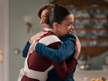 &iexcl;Un mal de amores! Paula sufre por Tasio y Manuela la consuela en su momento m&aacute;s dif&iacute;cil