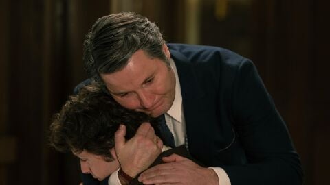 &iexcl;Un mal de amores! Paula sufre por Tasio y Manuela la consuela en su momento m&aacute;s dif&iacute;cil