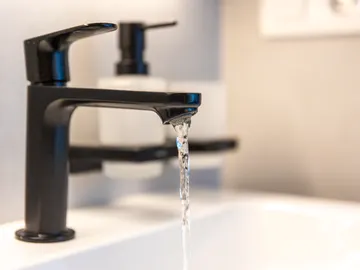 Grifo abierto Grifo abierto