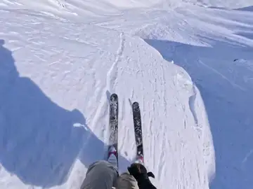 Espectaculares caídas en el Freeride World Tour celebrado en Alaska con participación española, Abel Moga consiguió clasificarse para la final Espectaculares caídas en el Freeride World Tour celebrado en Alaska con participación española, Abel Moga consiguió clasificarse para la final