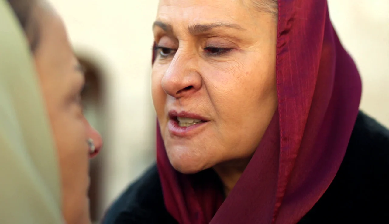 “Sí, fui sirvienta”: Sadakat confiesa su pasado y deja a los Albora en shock