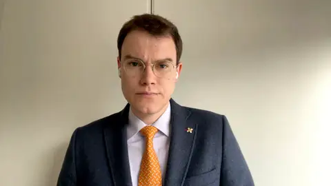 Manuel Gazapo Manuel Gazapo