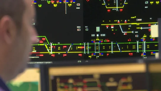 Un operario de mantenimiento corta por error un cable de fibra óptica Antena 3 Noticias