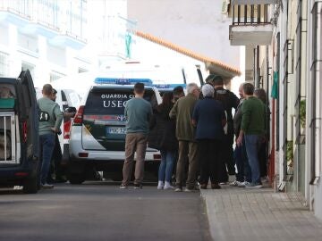 Agentes de la Guardia Civil en Hornachos, Badajoz.