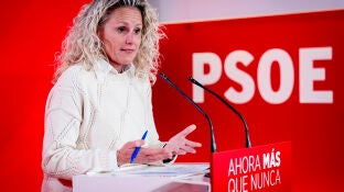 La portavoz de la Ejecutiva Federal del PSOE, Montse M&iacute;nguez, durante una rueda de prensa en la sede nacional del partido en Ferraz, a 16 de marzo de 2026, en Madrid (Espa&ntilde;a). Montse M&iacute;nguez comparece en la sede federal del PSOE en Ferraz para valorar los resultados de las elecciones auton&oacute;micas de Castilla y Le&oacute;n, en las que el PP vuelve a ganar pero el PSOE mejora respecto a otros comicios recientes y reivindica su apuesta por los servicios p&uacute;blicos y la movilizaci&oacute;n progresista.16 MARZO ...