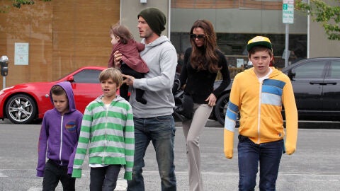 David Beckham con sus hijos