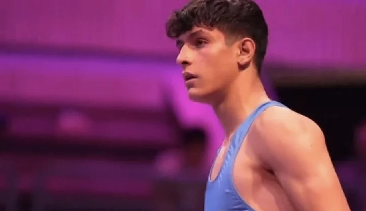 El campeón de lucha libre iraní Saleh Mohammadi