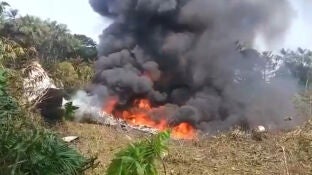 Captura de video tomada de rastreo de redes que muestra el accidente de un avi&oacute;n este lunes, en Putumayo 