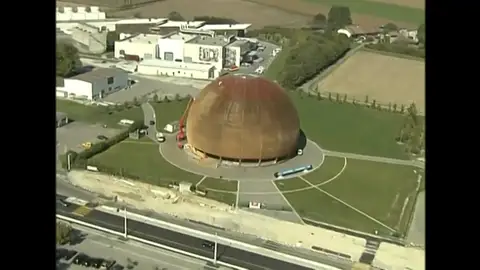 Efemérides de hoy 30 de marzo de 2026: Hito del gran colisionador de hadrones Efemérides de hoy 30 de marzo de 2026: Hito del gran colisionador de hadrones