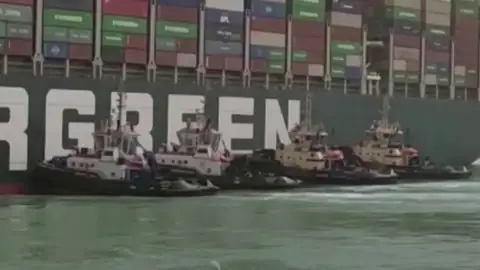 Efemérides de hoy 29 de marzo de 2026: Desencallan al buque carguero Ever Given Efemérides de hoy 29 de marzo de 2026: Desencallan al buque carguero Ever Given