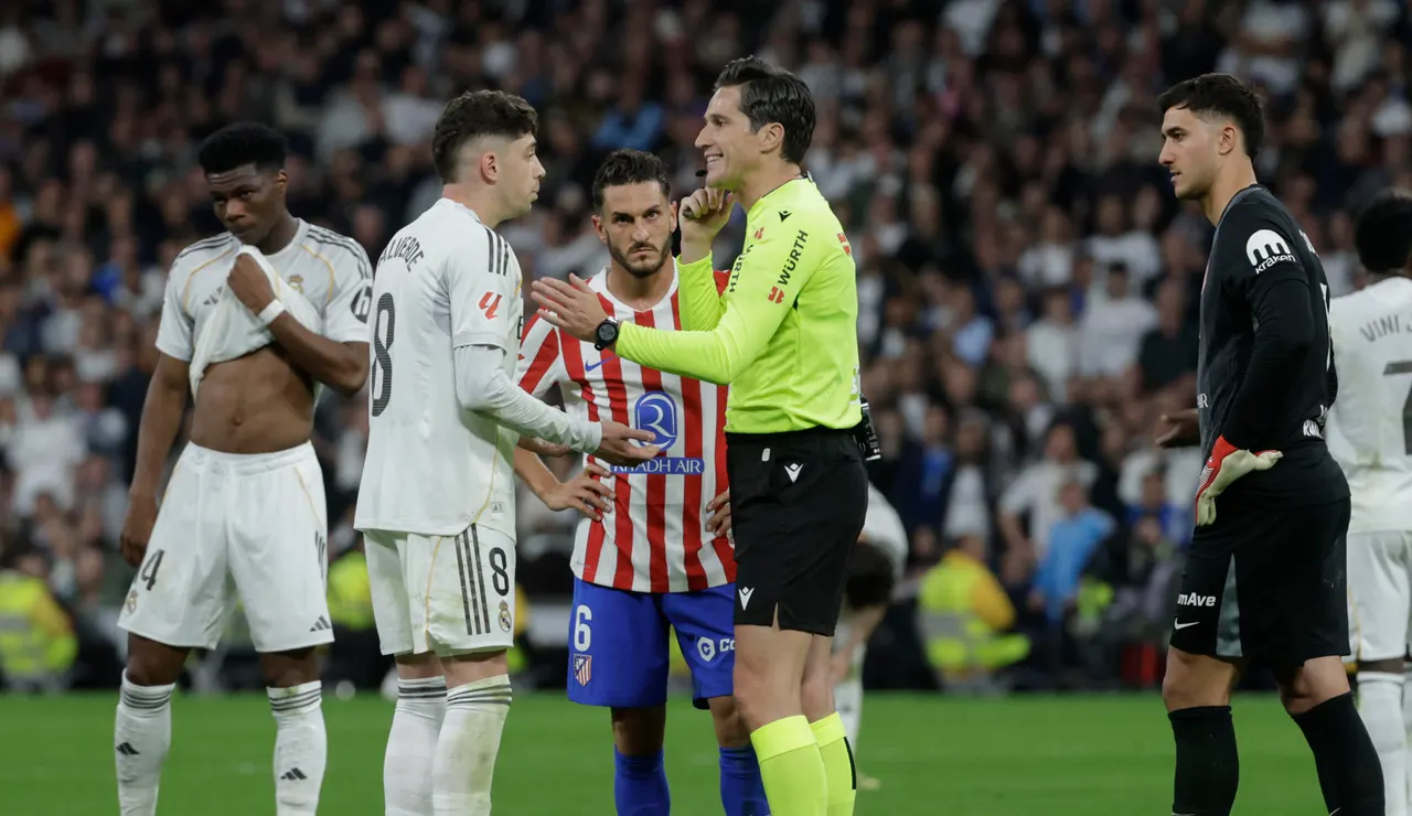 Fede Valverde tras ser expulsado por Munuera Montero