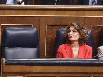 Montero se despide del Congreso "satisfecha" con su trabajo y con mensaje al PP: "Ladran, pues cabalgamos"