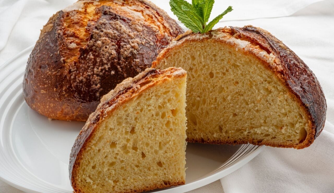 Joseba Argui&ntilde;ano elabora una receta casera de Semana Santa y Pascua: panquemado