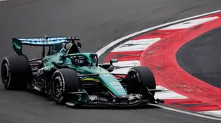 El Aston Martin en el circuito de Shanghái El Aston Martin en el circuito de Shanghái